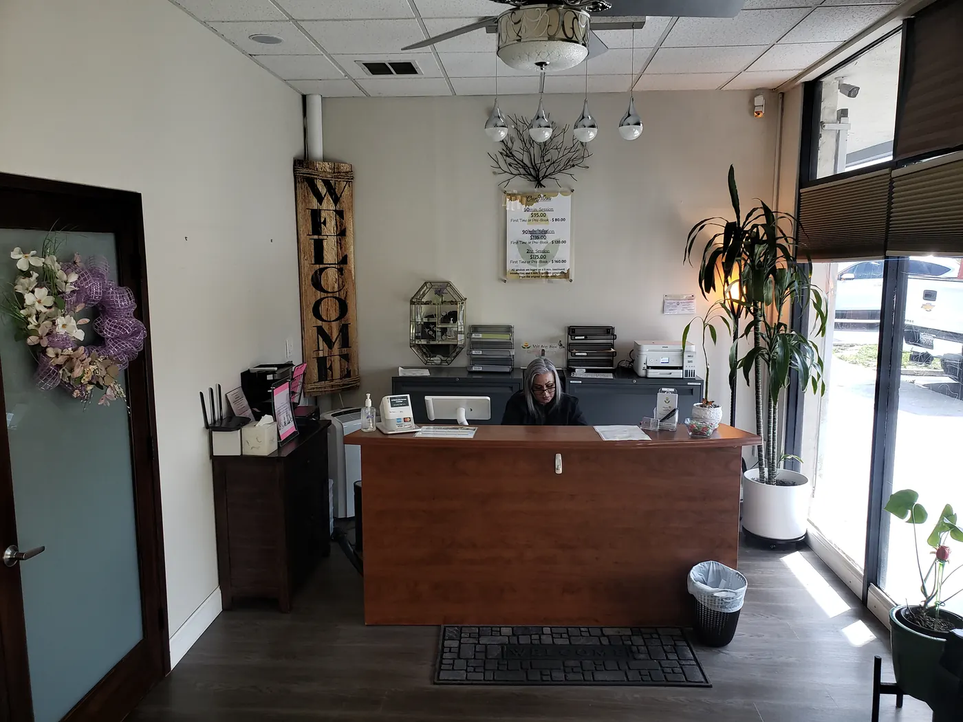 StressLess reception desk